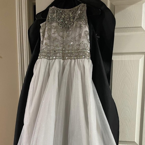 Youth white pageant dress - Picture 1 of 1